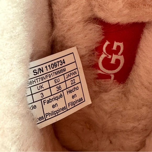 UGG BOOTIES/SLIPPERS US5 - Picture 9 of 12